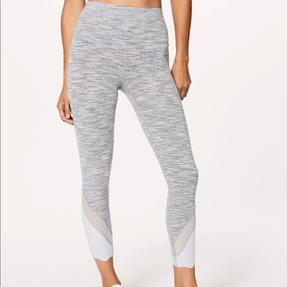 Wunder Under High-Rise Scallop Full-On Luxtreme 23